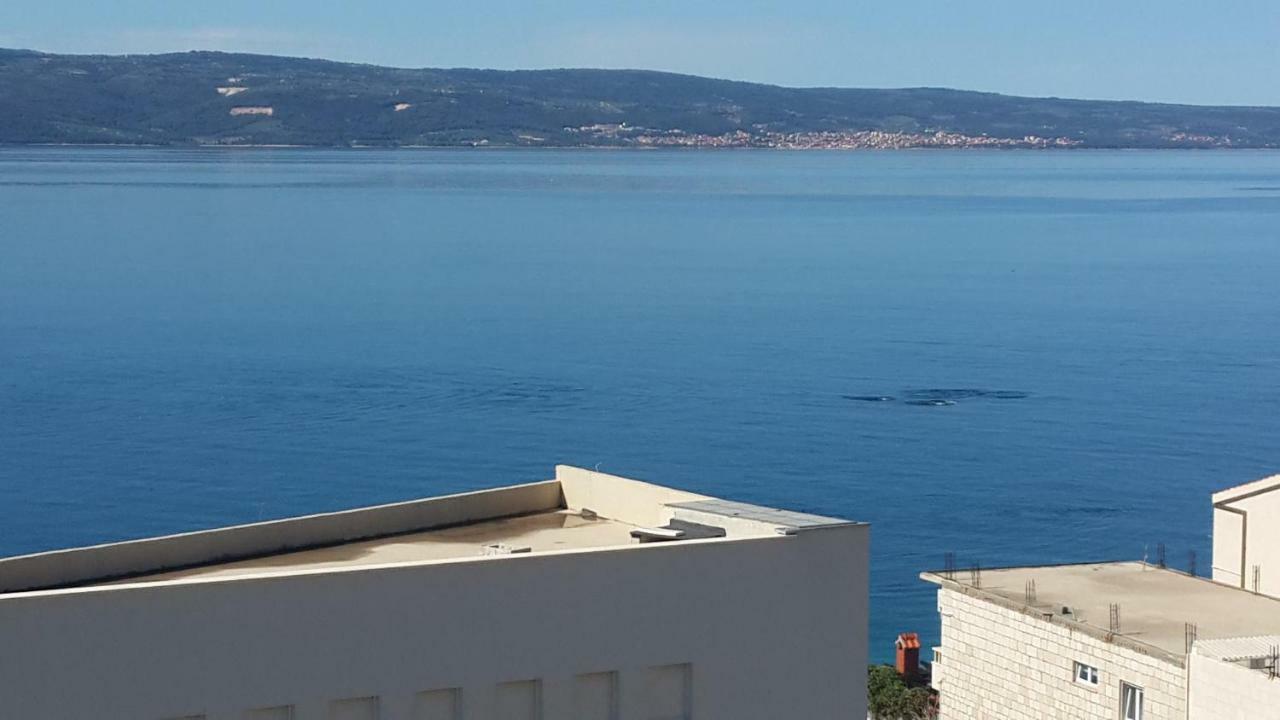 Apartment Bluebay Dugi Rat Exterior photo
