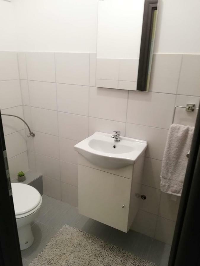 Apartment Bluebay Dugi Rat Exterior photo